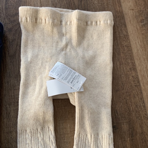 Adorable Gap toddler legging/tights bundle - Picture 3 of 6